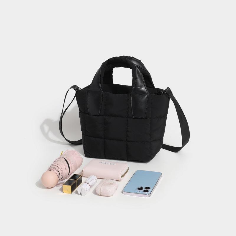 Eco-Friendly 100% Cotton Quilted Tote Bag - Sustainable Aesthetic Shoulder Bag