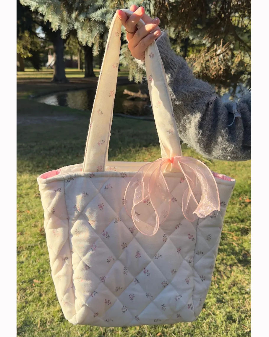 Eco-Friendly Quilted Cotton Tote - Floral Aesthetic Shopper Bag